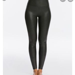 Spanx Faux Leather Leggings - size M